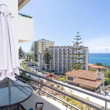 Stunning 3 Bed Flat In Lido